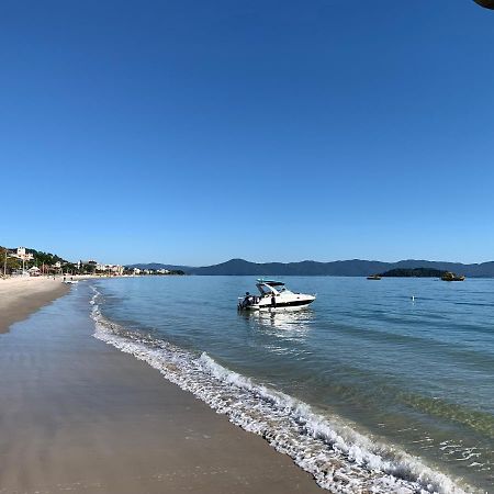 Lindo Apto, 50Metros Do Mar, Ideal Para Familias Florianópolis Kültér fotó