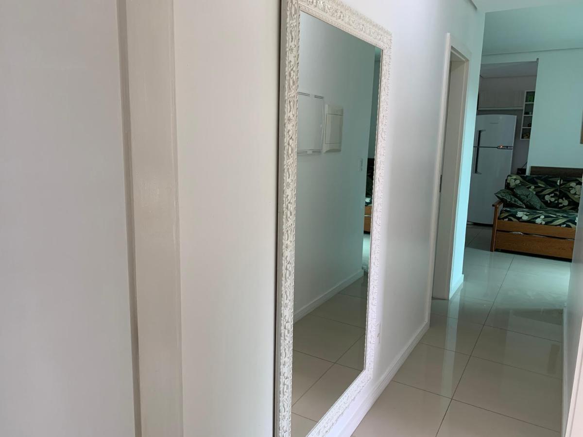 Lindo Apto, 50Metros Do Mar, Ideal Para Familias Florianópolis Kültér fotó