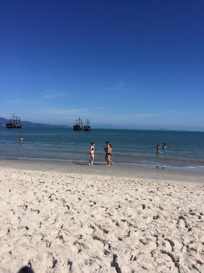Lindo Apto, 50Metros Do Mar, Ideal Para Familias Florianópolis Kültér fotó